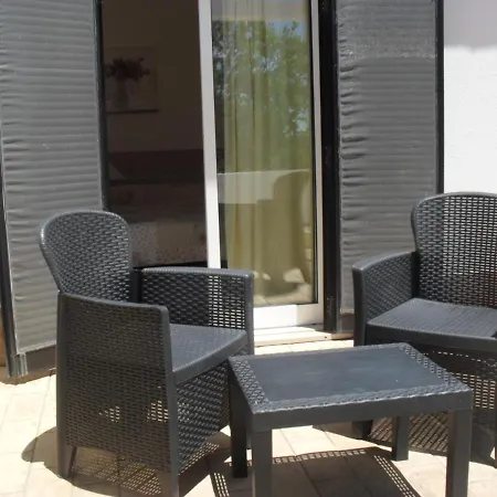 בית כפרי Monte Dos Sabores *